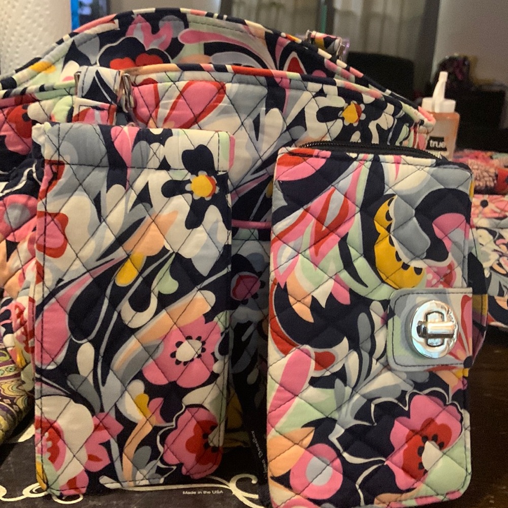 Vera Bradley pocketbook glass case n wallet u